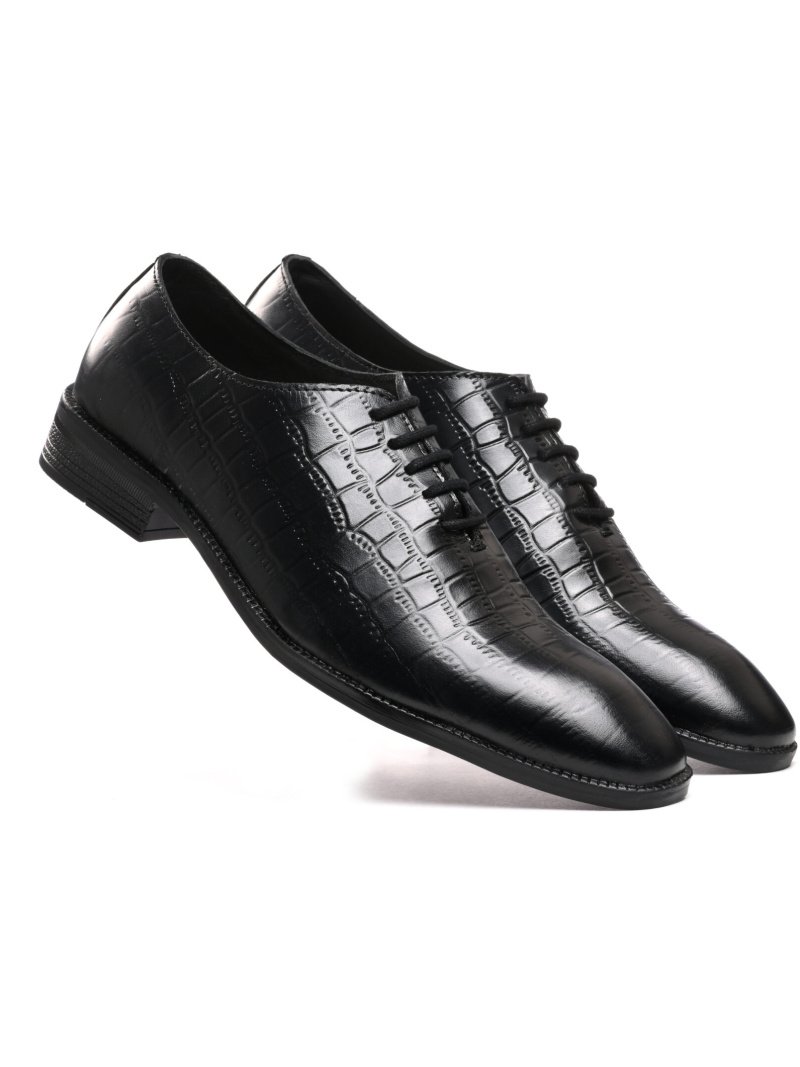 7002-Black Genuine Leather Laceups by Italian Eleganza